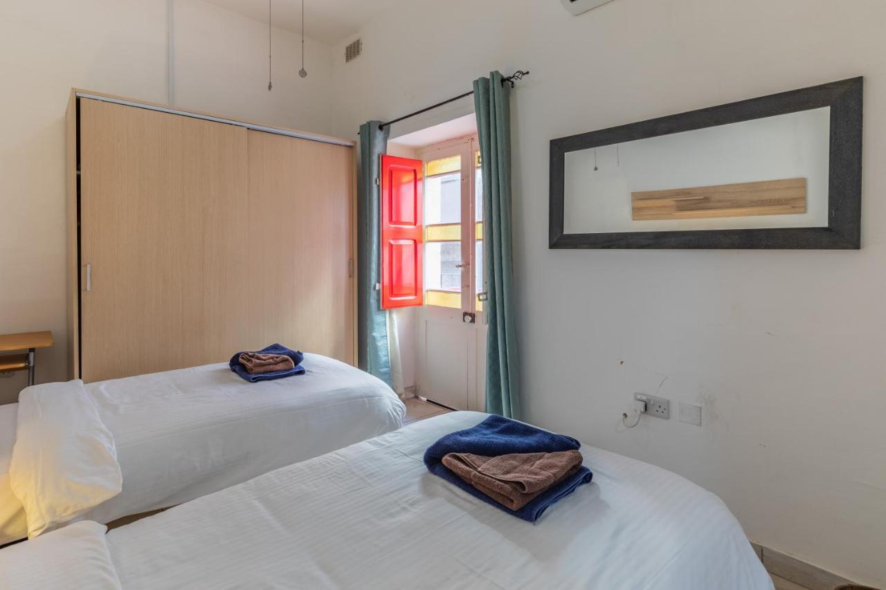 Bormla - Comfortable Two Bedroom Apartment Cospicua Exterior photo